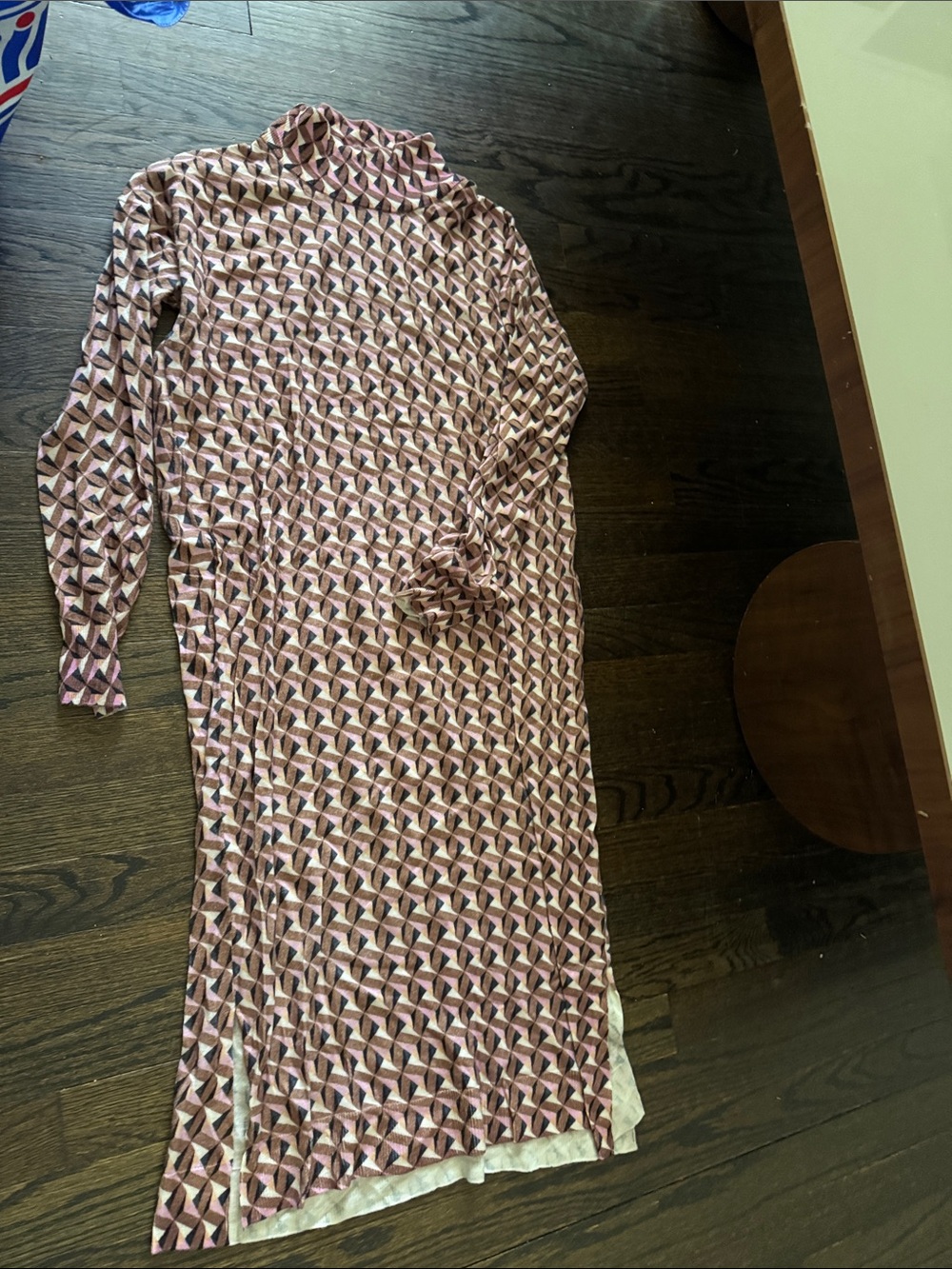 Geometric Pink Long-Sleeve Midi Dress with High Neck
